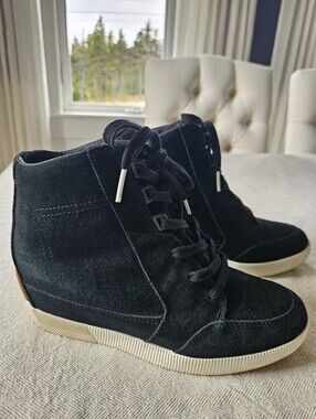 Sorel Out N About Wedge Sneaker Size 8